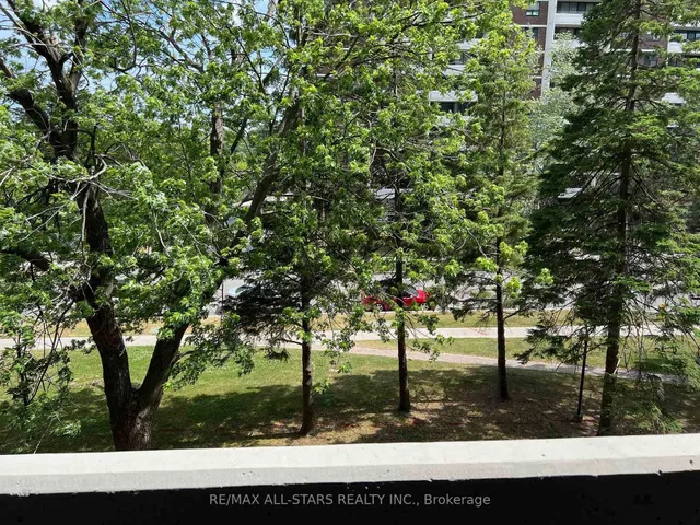 Additional image 5 of 100 Prudential Dr Unit 310