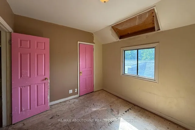 Additional image 13 of 214 Burlington St