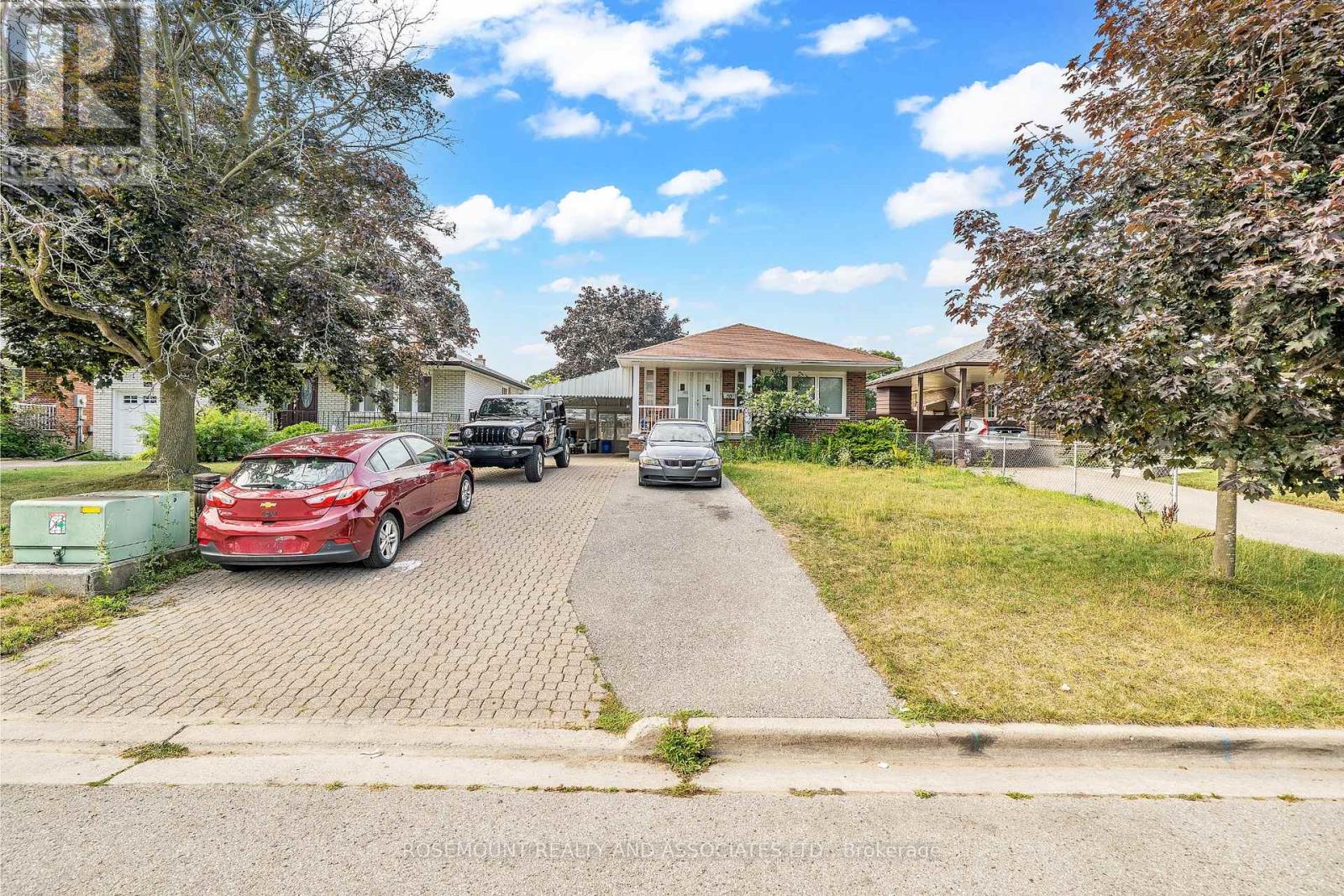 Property image for 50 SENECA AVENUE|Oshawa (Samac), Ontario L1G3V4