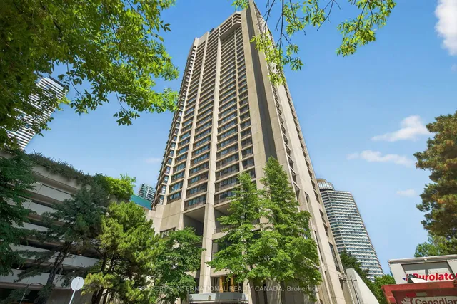 Additional image 41 of 33 Harbour Sq Unit 1423