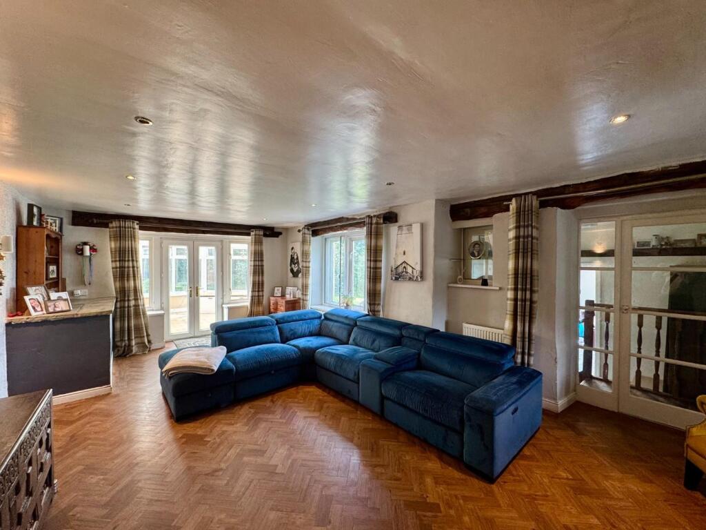 Additional image 16 of Woodplumpton Road, Burnley