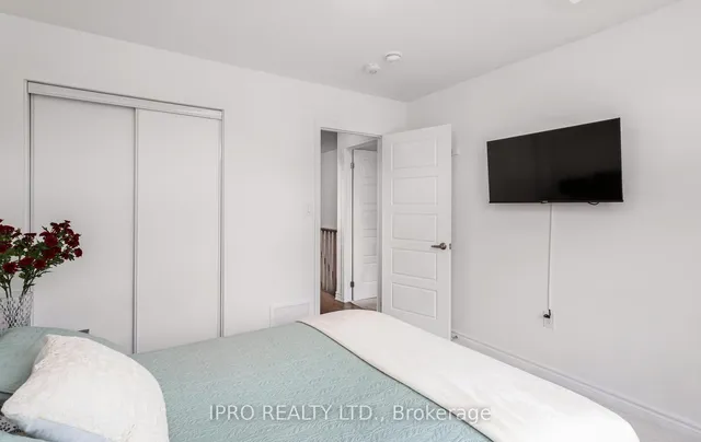 Additional image 38 of 1562 Denison Pl