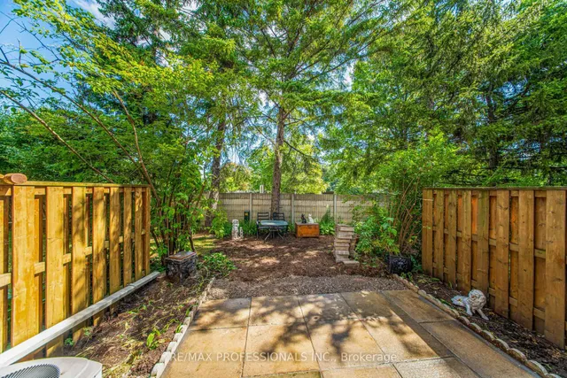 Additional image 32 of 1485 Gulleden Dr Unit 13