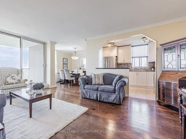 Additional image 11 of 60 Pavane Linkway Unit 1914