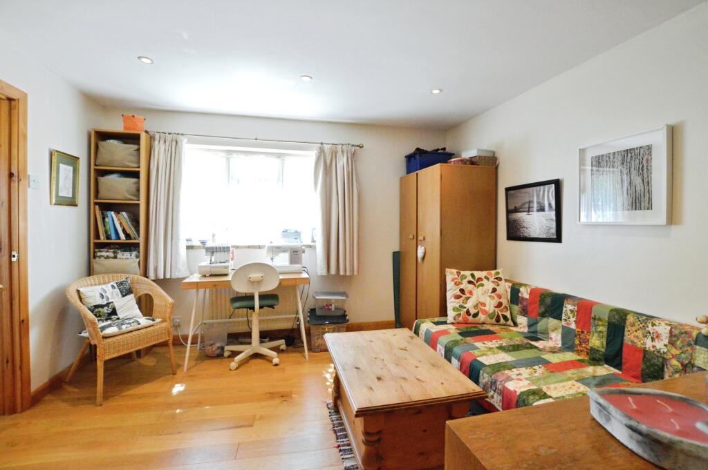 Additional image 12 of Roestock Lane, Colney Heath, AL4