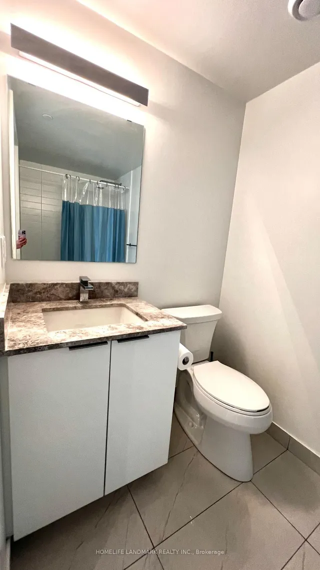 Additional image 18 of 501 Yonge St Unit 2009