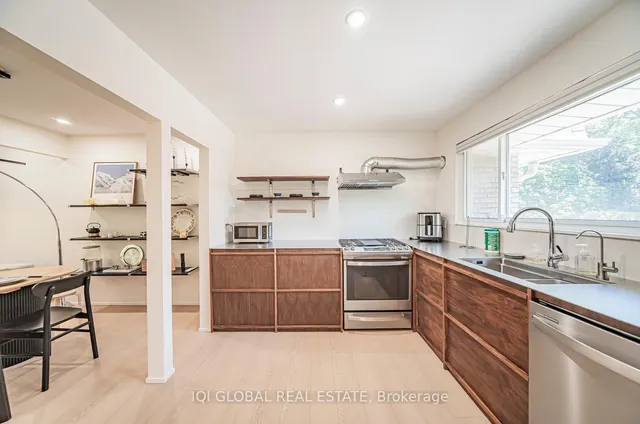 Additional image 21 of 1270 Gainsborough Dr Unit 72