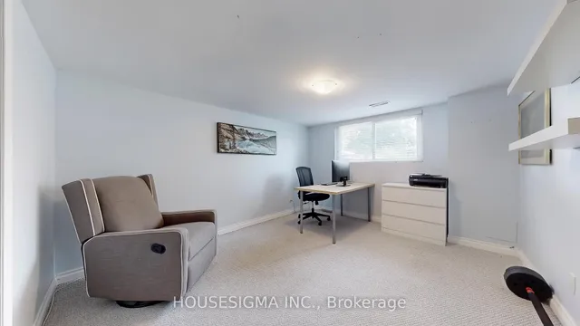 Additional image 26 of 641 Glen Moor Cres