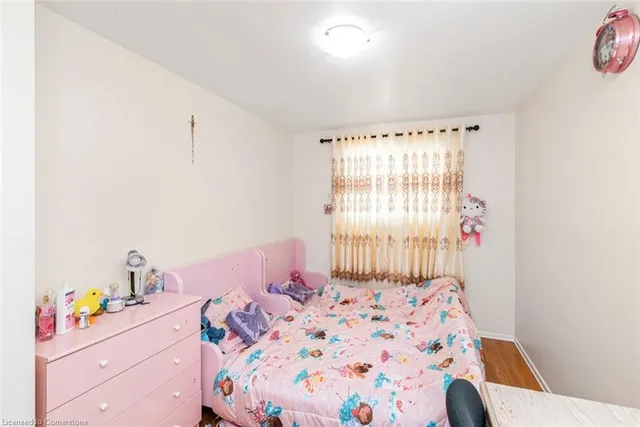 Additional image 17 of 172 Gibson Ave