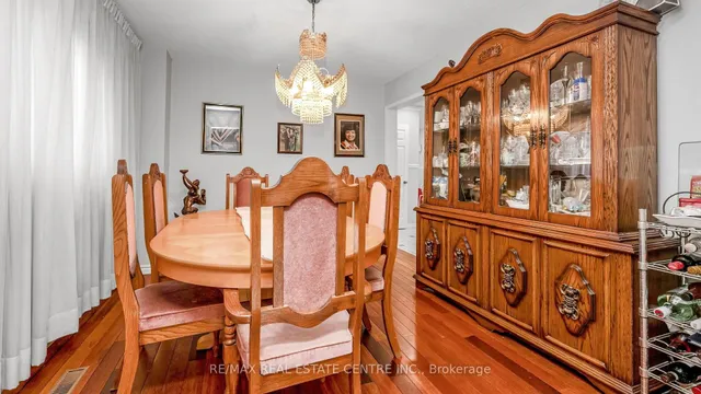 Additional image 13 of 4489 Weymouth Commons Cres