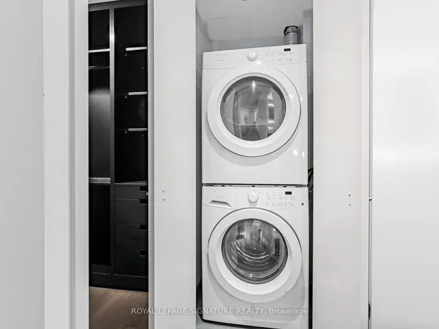 Additional image 25 of 560 King St Unit 418