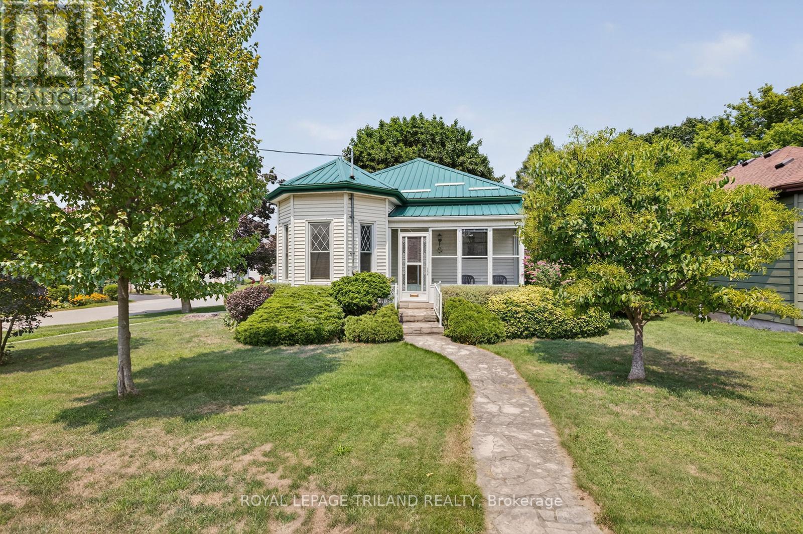 53 CHESTER STREET|St. Thomas, Ontario N5R1V4