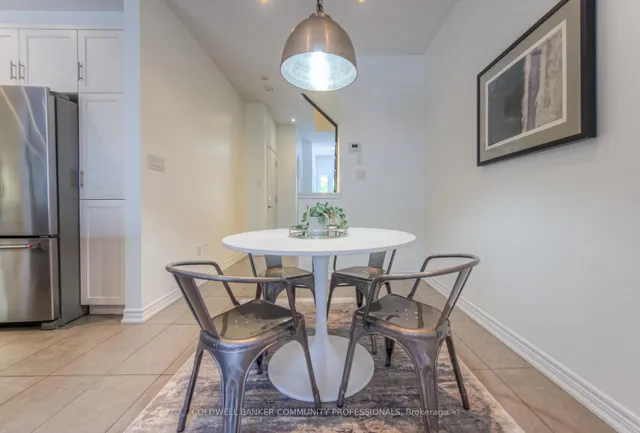 Additional image 13 of 215 Dundas St Unit 38