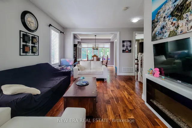 Additional image 12 of 128 Montreal Circ