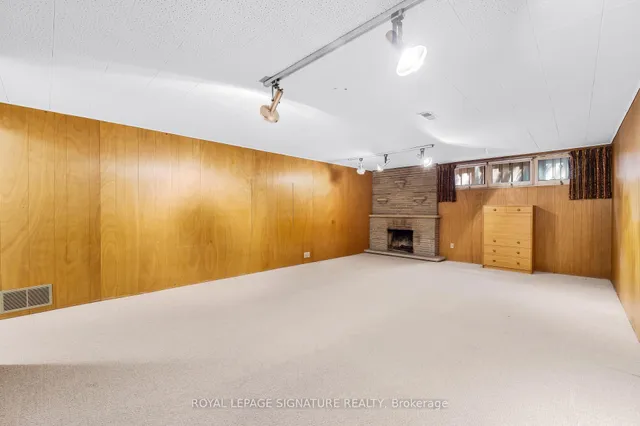 Additional image 24 of 24 Ealing Dr