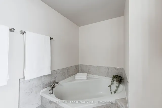 Additional image 35 of 700 Constellation Dr Unit 1703