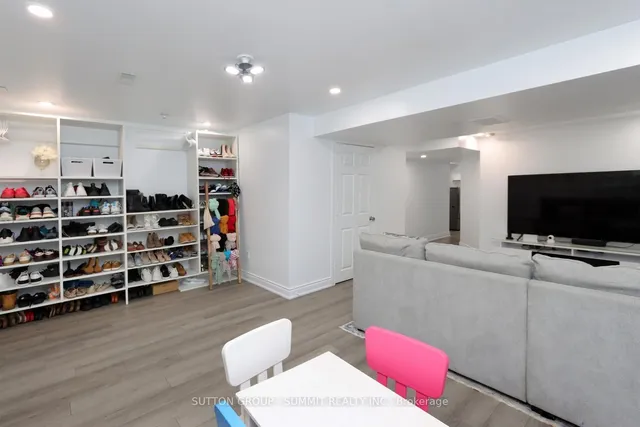 Additional image 29 of 1771 Upper Wentworth St Unit 25