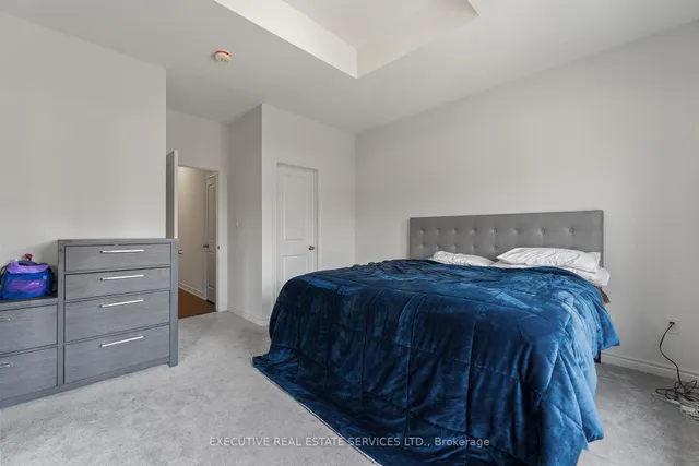 Additional image 32 of 36 Truffle Crt