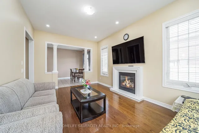 Additional image 18 of 26 Drummondville Dr