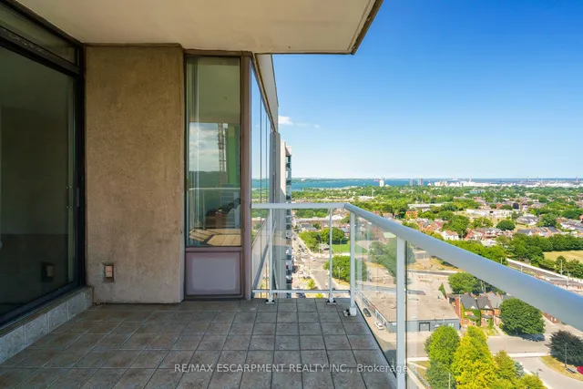 Additional image 2 of 75 Queen St Unit 2203