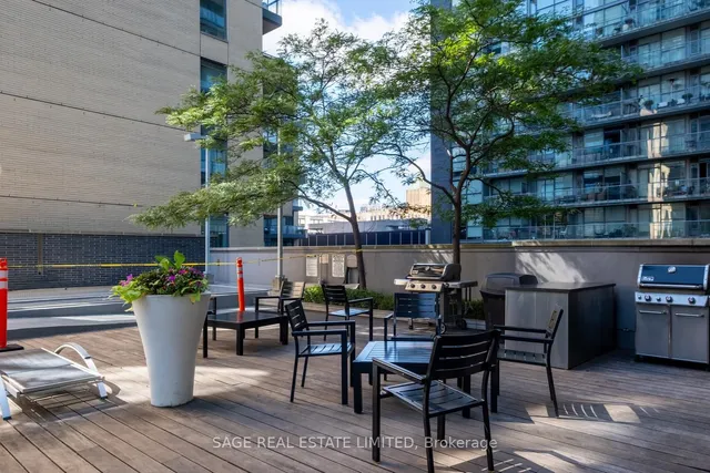 Additional image 28 of 8 Charlotte St Unit 3104