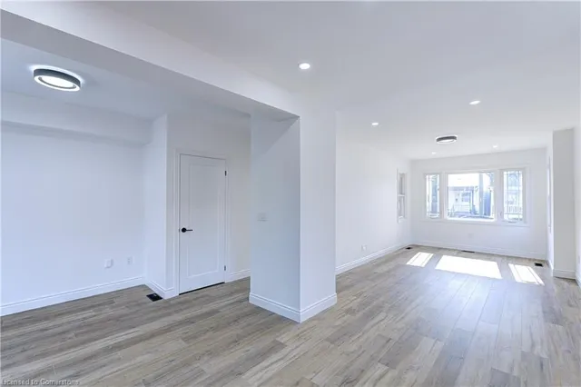 Additional image 17 of 49 Harmony Ave