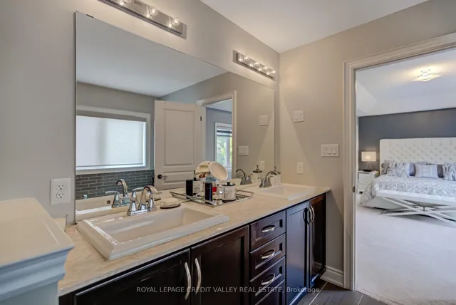 Additional image 28 of 44 Walbrook Rd