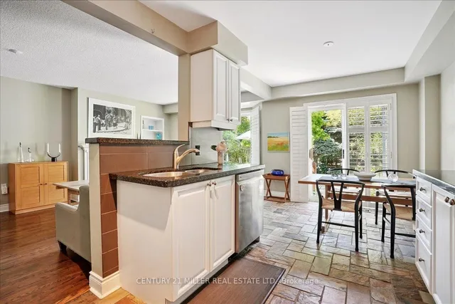 Additional image 19 of 5427 Lakeshore Rd Unit 4