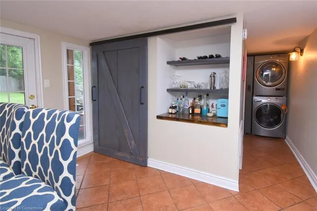 Additional image 31 of 662 Old Dundas Rd