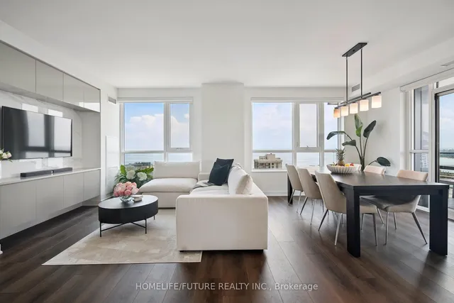 Additional image 3 of 2007 James St Unit 1706