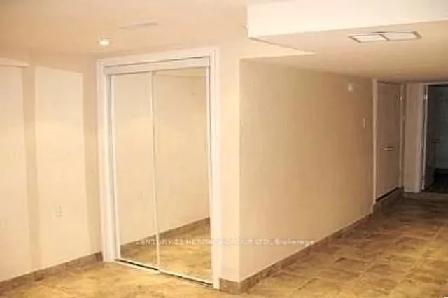 Additional image 21 of 107 Helendale Ave