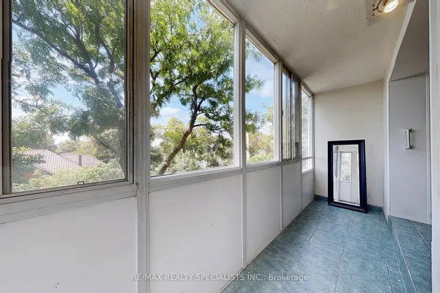 Additional image 34 of 101 Queen St Unit 406