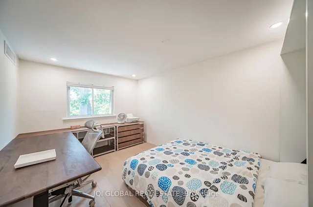 Additional image 41 of 1270 Gainsborough Dr Unit 72