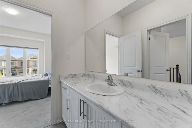 Additional image 26 of 36 Truffle Crt