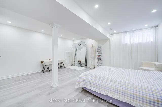 Additional image 47 of 81 Rakewood Cres