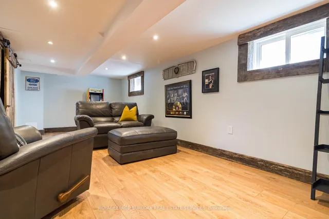 Additional image 23 of 116 1st St