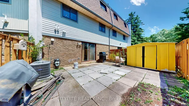 Additional image 33 of 46 Ashton Cres Unit 46
