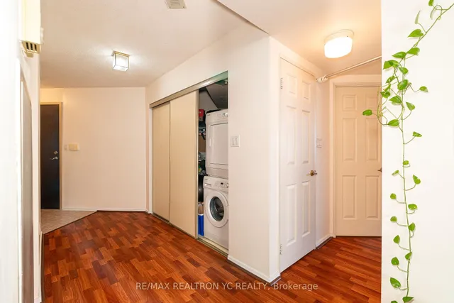 Additional image 14 of 30 Greenfield Ave Unit 614