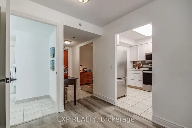 Additional image 32 of 100 Burloak Dr Unit 1409