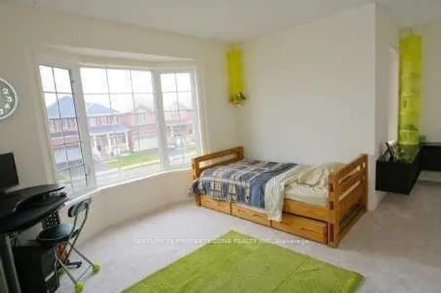 Additional image 4 of 2 Abbotsbury Dr