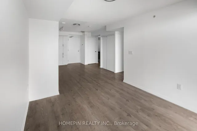 Additional image 4 of 3091 Dufferin St Unit 1101