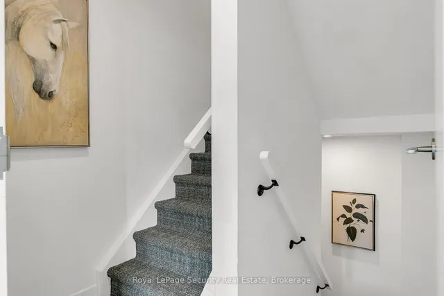 Additional image 8 of 40 Ed Clark Gdns Unit TH 22