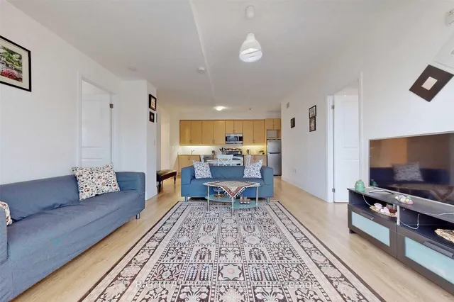 Additional image 5 of 222 Finch Ave Unit 301