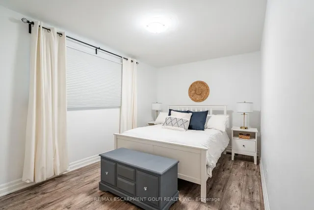 Additional image 11 of 324 Parkside Dr