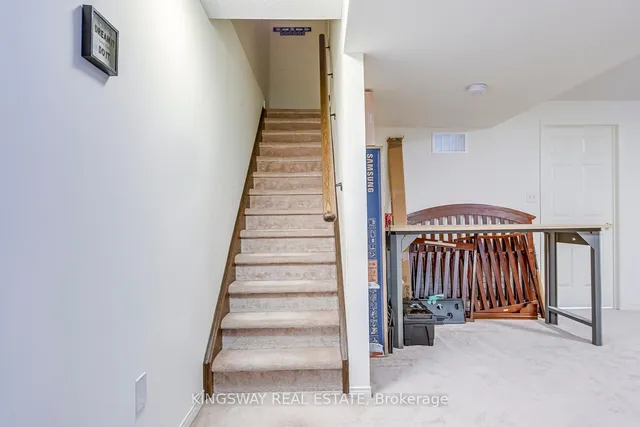 Additional image 42 of 423 Cedric Terr