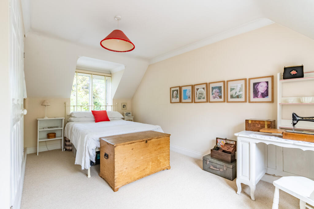 Additional image 11 of The Hill, Wheathampstead, St. Albans, Hertfordshire, AL4