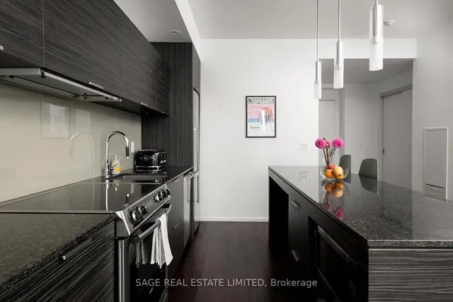 Additional image 10 of 8 Charlotte St Unit 3104