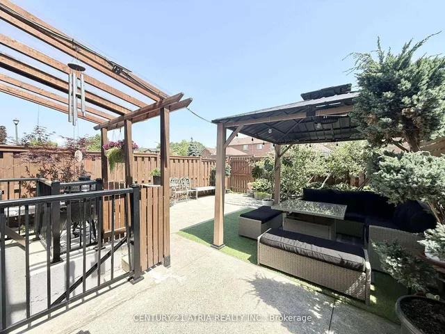 Additional image 27 of 6083 Rowers Cres