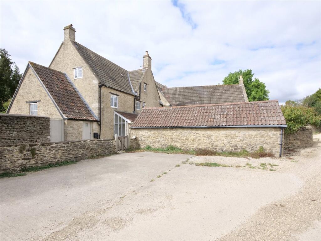 Additional image 24 of Wellow - Six Bedroom Farmhouse to rent