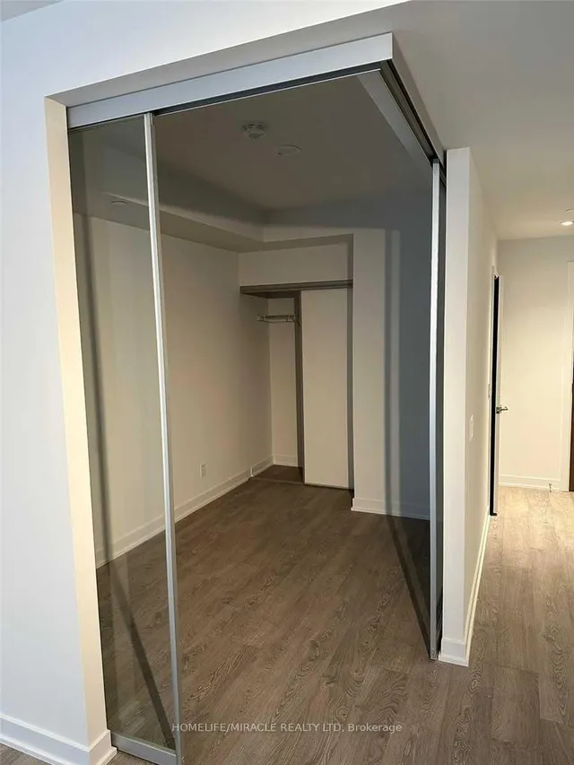 Additional image 15 of 1926 Lakeshore Blvd Unit 3811